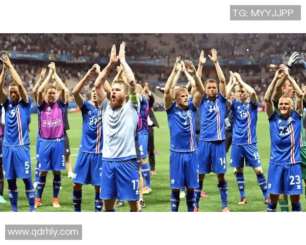 从苦难童年到绿茵传奇一位足球巨星逆境成长的励志故事