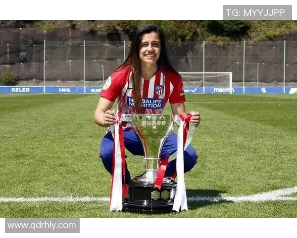 女足球星外号揭秘：她们背后的别名和故事展现独特个性与实力