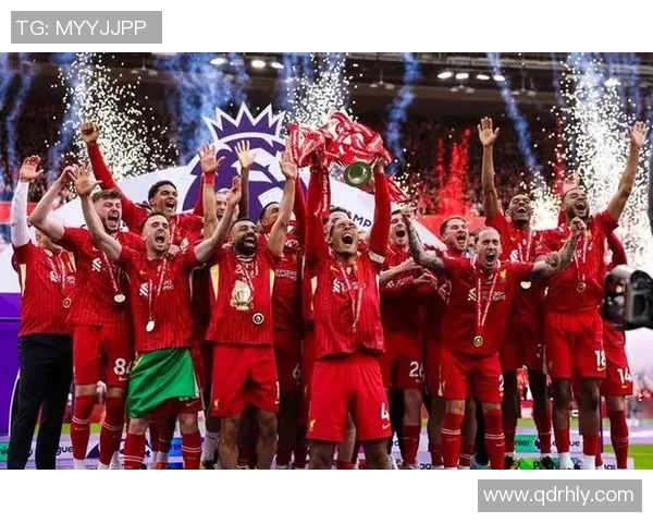 足球场上的英雄时刻 球星逆袭拯救对手的感人瞬间